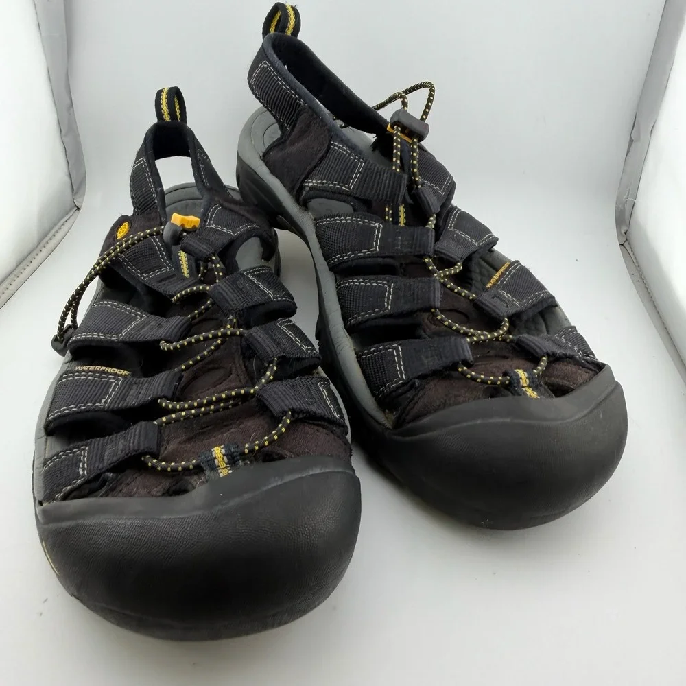 Keen Mens 11 Black Newport H2 Waterproof Sport Sandal Toe Protection (2468)